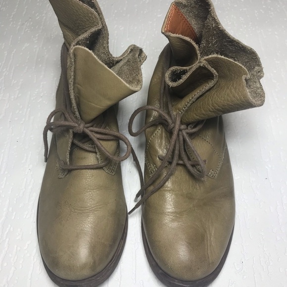 Lucky Brand Shoes - Lucky Brand Leather booties neutral Sz 7